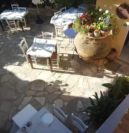 Ble Mavi - For 2 (adults Only) Vouni