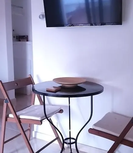 Ble Mavi - For 2 (adults Only) Vouni