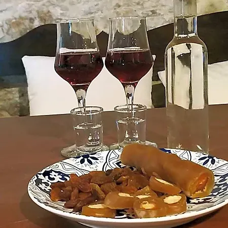 Ble Mavi - For 2 (adults Only) Vouni